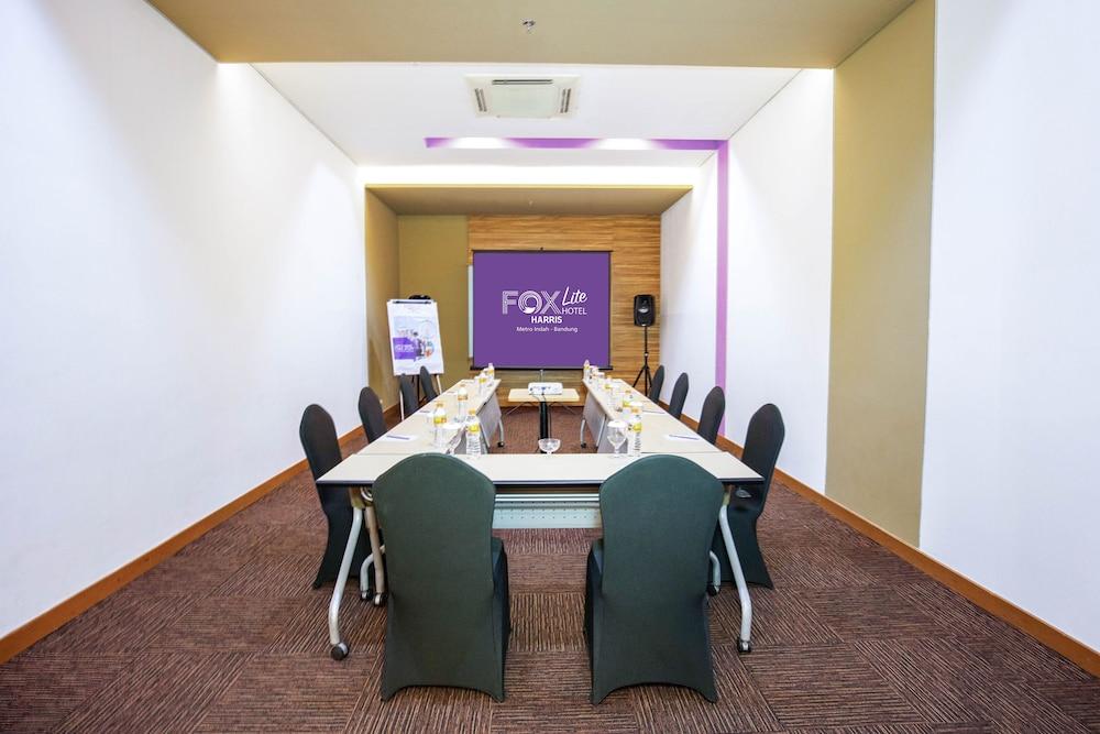 Fox Lite Hotel Metro Indah - Бандунг Экстерьер фото
