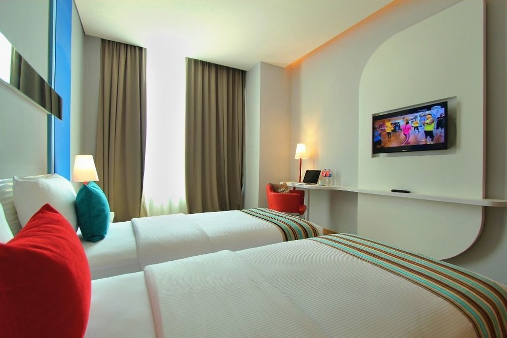 Fox Lite Hotel Metro Indah - Бандунг Экстерьер фото