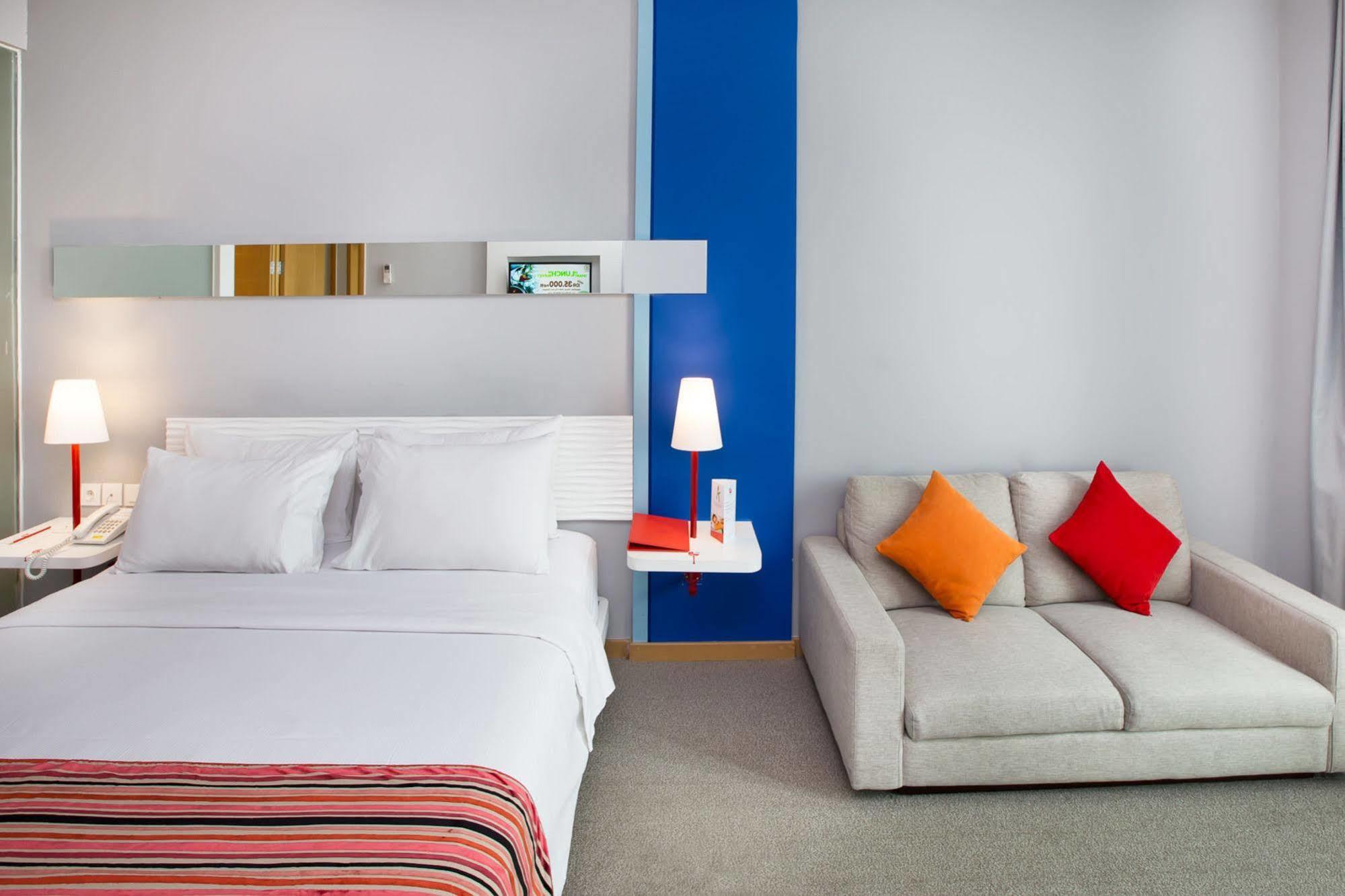 Fox Lite Hotel Metro Indah - Бандунг Экстерьер фото